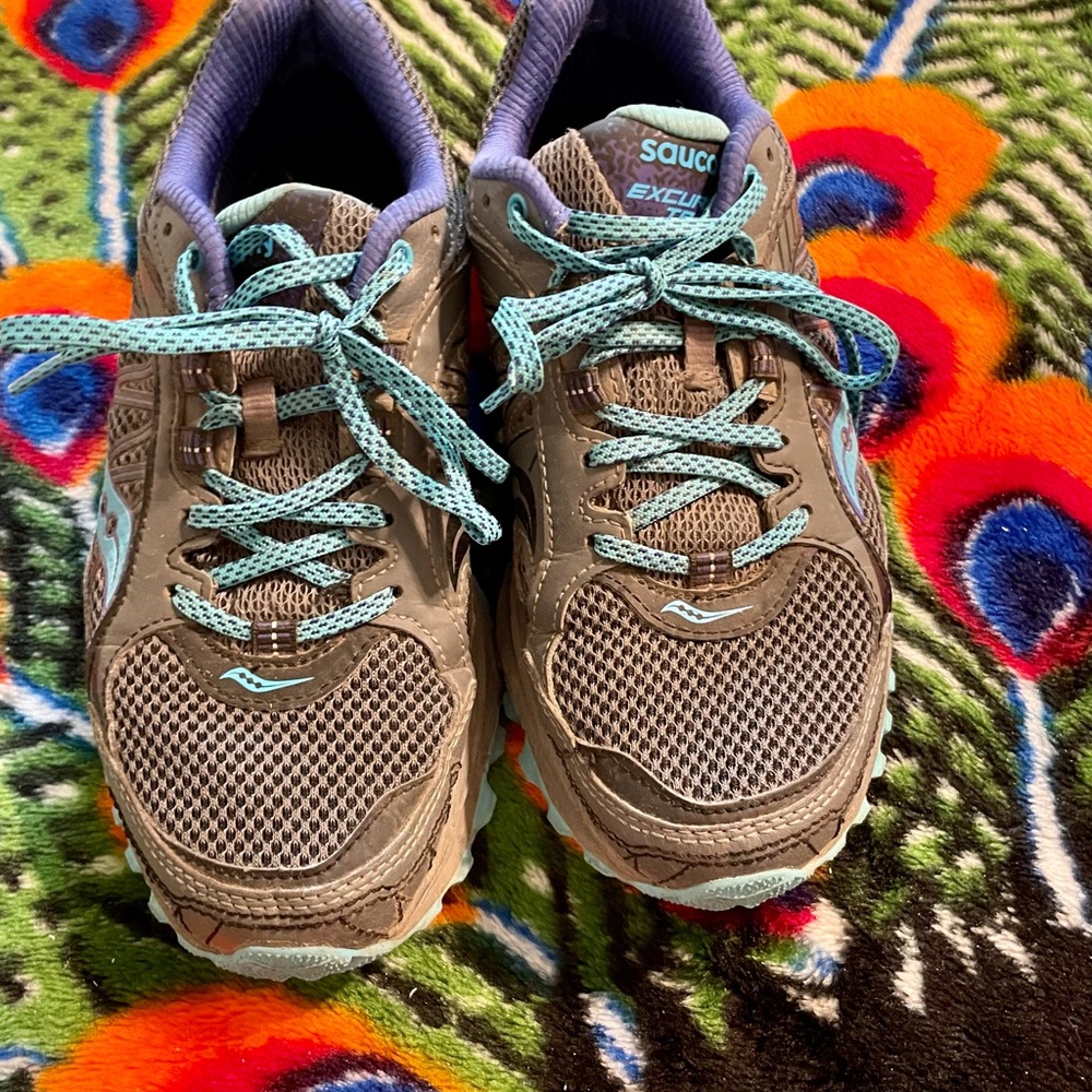 Saucony Excursion Shoes View 2